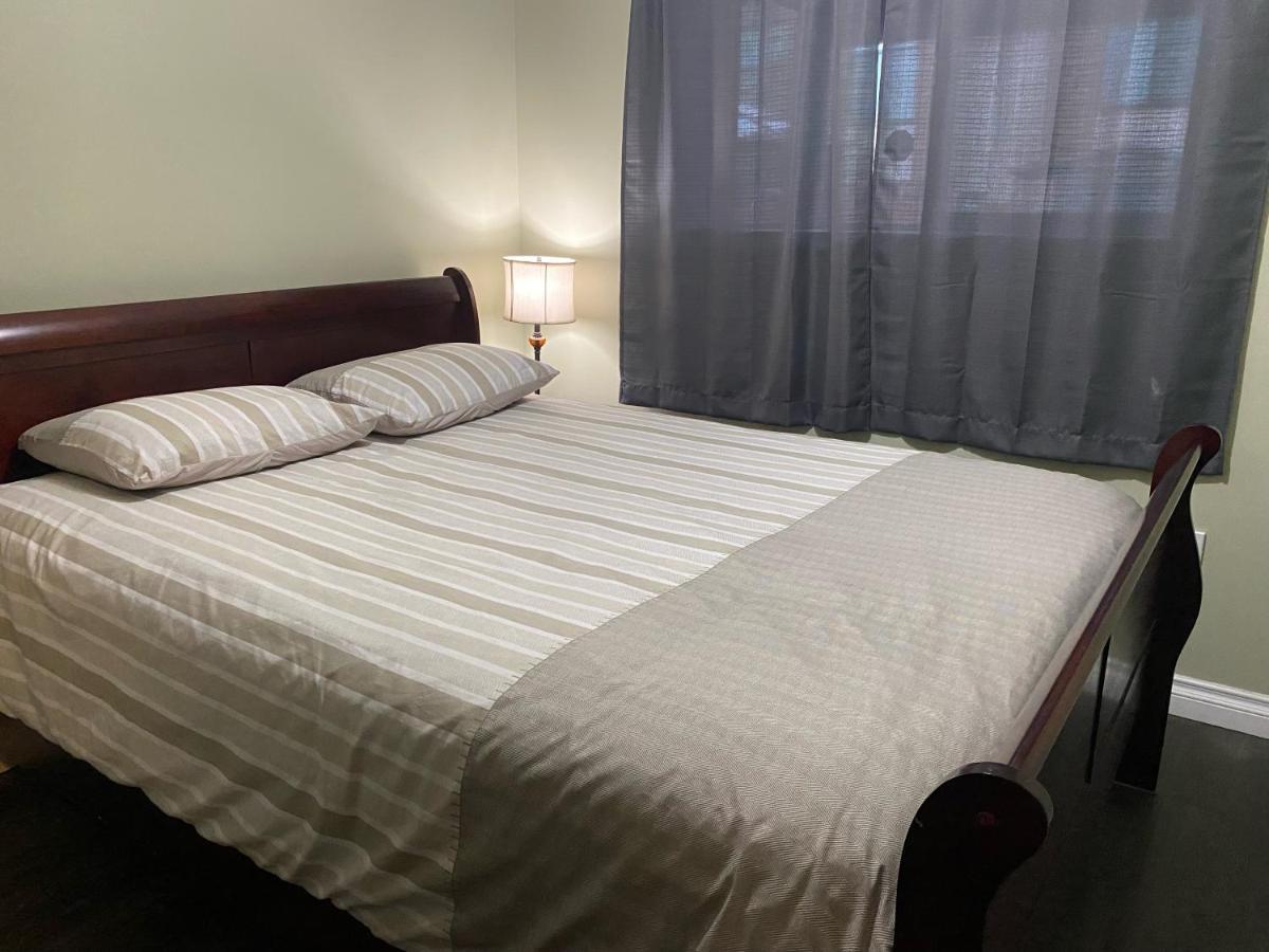 1 Bedroom Suite In Langford. Victoria Buitenkant foto